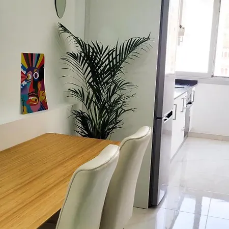 Piso Muy Centrico Cerca De Lugares De Gran Interes Apartment Santa Cruz de Tenerife